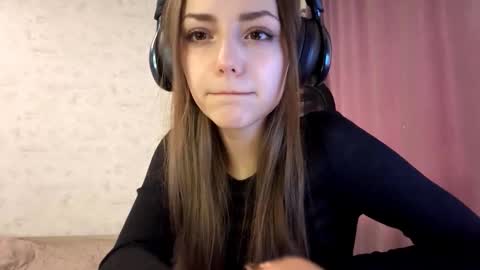 Snapshot of alfrediamordino chatting on 10-16-25, 12:39 Alice online show from 10-16-25, 12:39