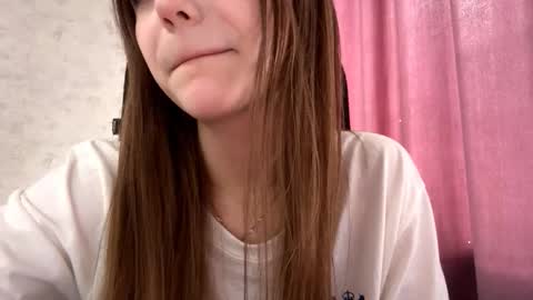 Snapshot of alfrediamordino chatting on 10-26-25, 09:48 Alice online show from 10-26-25, 09:48