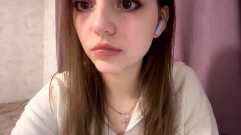 Snapshot of alfrediamordino chatting on 11-25-25, 09:09 Alice online show from 11-25-25, 09:09