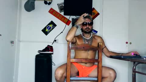 alfredopantuso online show from 04-12-26, 07:02
