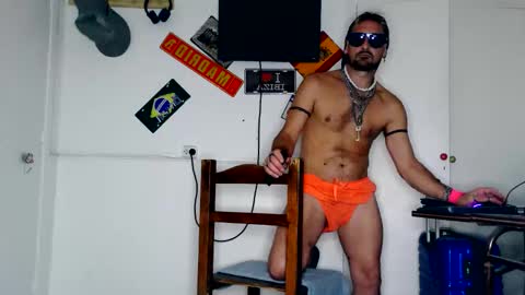 alfredopantuso online show from 04-25-26, 02:47