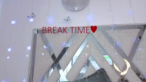 Carolina Join The Fan Club  online show from 09-18-25, 03:25