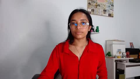 Snapshot of alia054 chatting on 04-23-26, 03:14 Alia online show from 04-23-26, 03:14