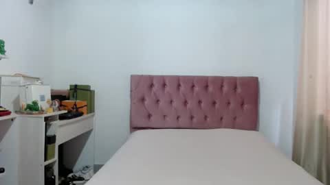 Snapshot of alia_lombardi chatting on 10-17-25, 12:19 Alia Anjali online show from 10-17-25, 12:19