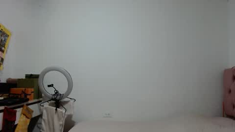 Snapshot of alia_lombardi chatting on 12-17-25, 12:33 Alia Anjali online show from 12-17-25, 12:33