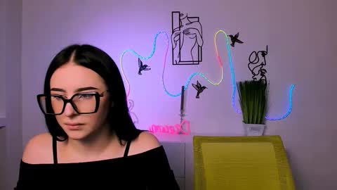 alia skay online show from 12-20-25, 07:21