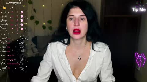 Alianna online show from 01-13-25, 12:24