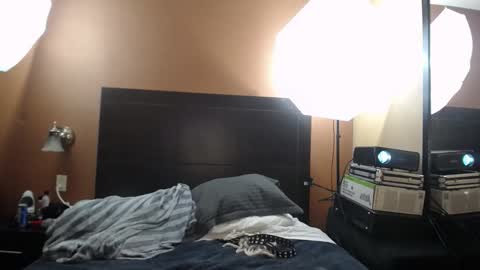 Daddy Girls online show from 11-22-25, 04:22