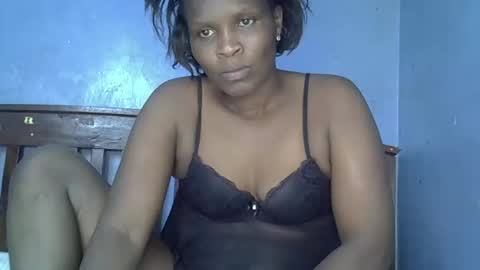 Snapshot of alic_crazy chatting on 11-28-25, 12:19 alic_crazy online show from 11-28-25, 12:19