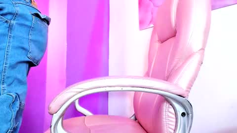 alicastillo online show from 01-11-26, 08:25