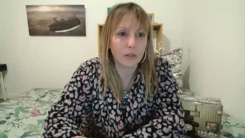 Snapshot of alice8363 chatting on 02-23-25, 06:01 Alice online show from 02-23-25, 06:01