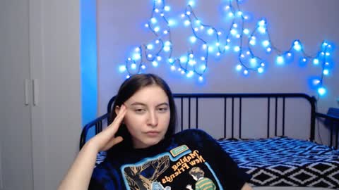 Snapshot of alice_________________________ chatting on 12-02-24, 01:58 Alice online show from 12-02-24, 01:58