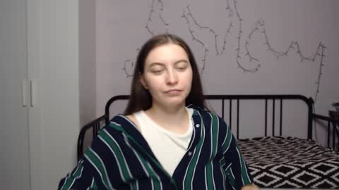 Snapshot of alice_________________________ chatting on 12-02-24, 05:59 Alice online show from 12-02-24, 05:59