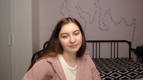 Snapshot of alice_________________________ chatting on 12-05-24, 09:06 Alice online show from 12-05-24, 09:06