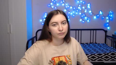 Snapshot of alice_________________________ chatting on 12-15-24, 07:10 Alice online show from 12-15-24, 07:10