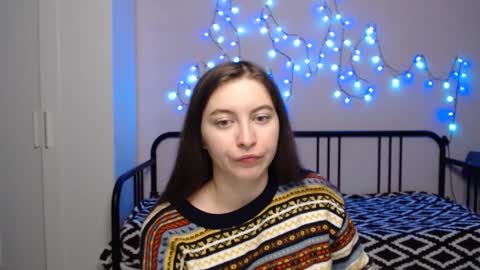 Snapshot of alice_________________________ chatting on 12-26-24, 12:36 Alice online show from 12-26-24, 12:36