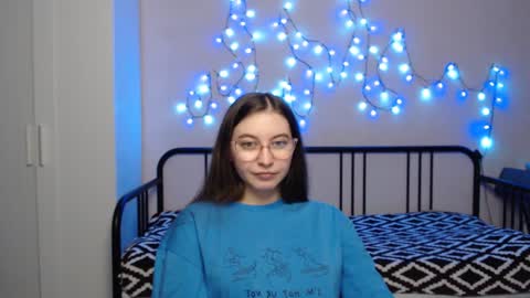 Snapshot of alice_________________________ chatting on 01-06-25, 06:52 Alice online show from 01-06-25, 06:52