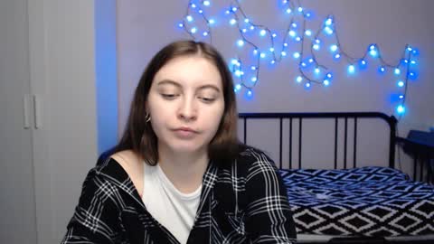 Snapshot of alice_________________________ chatting on 01-09-25, 11:02 Alice online show from 01-09-25, 11:02