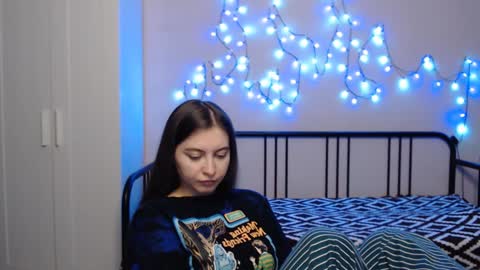 Snapshot of alice_________________________ chatting on 01-23-25, 11:26 Alice online show from 01-23-25, 11:26