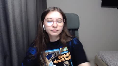 Snapshot of alice_________________________ chatting on 02-03-25, 07:52 Alice online show from 02-03-25, 07:52