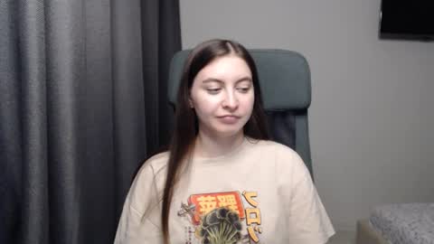 Snapshot of alice_________________________ chatting on 02-17-25, 07:42 Alice online show from 02-17-25, 07:42