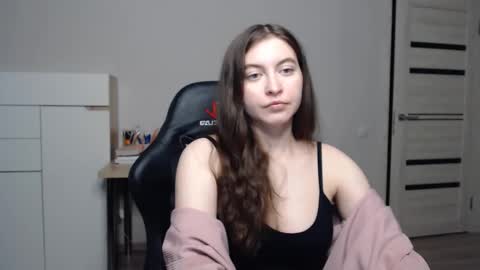 Snapshot of alice_________________________ chatting on 03-08-25, 09:08 Alice online show from 03-08-25, 09:08