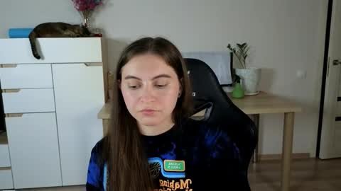 Snapshot of alice_________________________ chatting on 09-09-25, 04:50 Alice online show from 09-09-25, 04:50