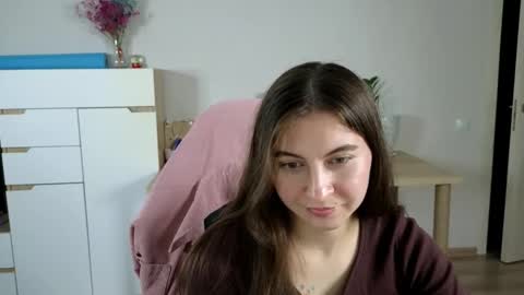 Snapshot of alice_________________________ chatting on 09-24-25, 06:00 Alice online show from 09-24-25, 06:00