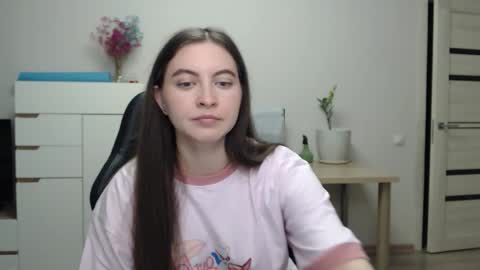 Snapshot of alice_________________________ chatting on 10-30-25, 06:30 Alice online show from 10-30-25, 06:30