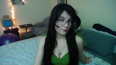 Alice Asks online show from 11-23-25, 04:56