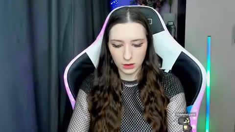 Alice online show from 11-28-25, 01:14