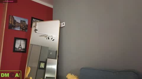 Snapshot of alice_bane chatting on 12-19-24, 07:40 A R Y A T I A online show from 12-19-24, 07:40