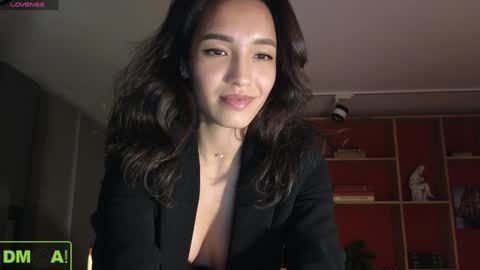 Snapshot of alice_bane chatting on 12-20-24, 05:29 A R Y A T I A online show from 12-20-24, 05:29