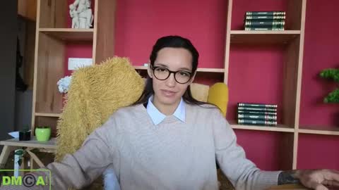 Snapshot of alice_bane chatting on 02-20-25, 02:13 A R Y A T I A online show from 02-20-25, 02:13