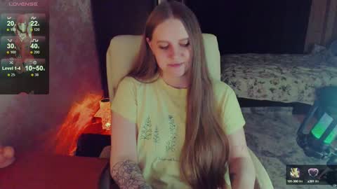 Snapshot of alice_dreamgirl_ chatting on 02-08-25, 03:21 Alice 3 online show from 02-08-25, 03:21