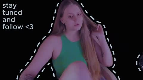 Snapshot of alice_dreamgirl_ chatting on 02-19-25, 04:00 Alice 3 online show from 02-19-25, 04:00