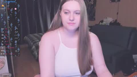 Snapshot of alice_dreamgirl_ chatting on 09-28-25, 09:03 Alice 3 online show from 09-28-25, 09:03