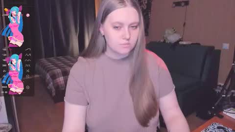 Snapshot of alice_dreamgirl_ chatting on 10-04-25, 09:07 Alice 3 online show from 10-04-25, 09:07