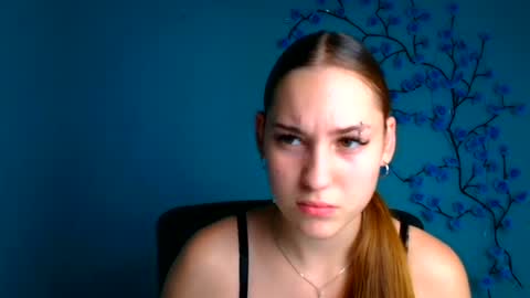 Snapshot of alice_dreamofu chatting on 07-06-26, 11:18 Alice online show from 07-06-26, 11:18