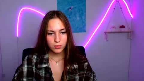 Snapshot of alice_dreamofu chatting on 07-15-26, 11:21 Alice online show from 07-15-26, 11:21