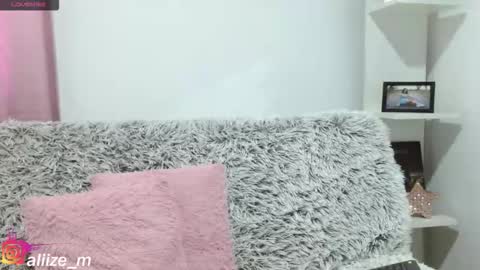 Snapshot of alice_dussan_ chatting on 10-07-25, 06:49 alice online show from 10-07-25, 06:49