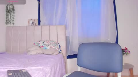 Snapshot of alice_guzman1 chatting on 11-05-25, 06:52 ALICE Alice guzman online show from 11-05-25, 06:52