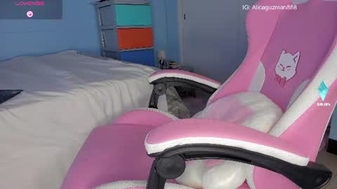 ALICE    Alice guzman online show from 07-21-26, 03:58