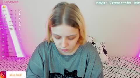 alice_halle online show from 02-02-25, 07:25