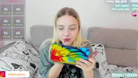 alice_halle online show from 03-09-25, 06:54