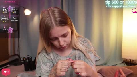 alice_halle online show from 09-11-25, 08:14