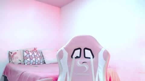 Snapshot of alice_jonson chatting on 06-18-26, 05:28 Maria Join free Telegram and suscribe my OF online show from 06-18-26, 05:28