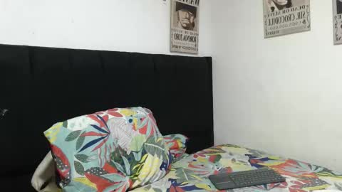 Snapshot of alice_julls chatting on 03-27-26, 06:18 alice online show from 03-27-26, 06:18