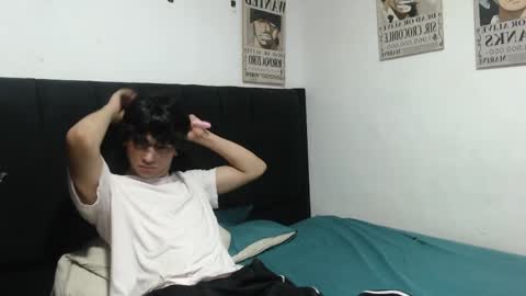 Snapshot of alice_julls chatting on 04-06-26, 02:40 alice online show from 04-06-26, 02:40
