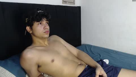 Snapshot of alice_julls chatting on 04-11-26, 06:34 alice online show from 04-11-26, 06:34